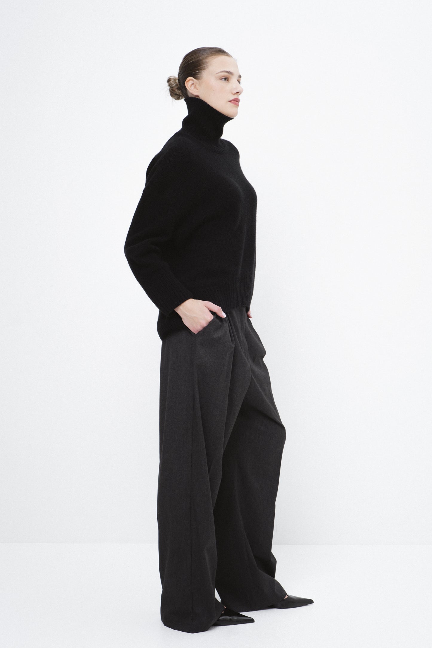 Cashmere turtleneck  sweater MANHATTAN